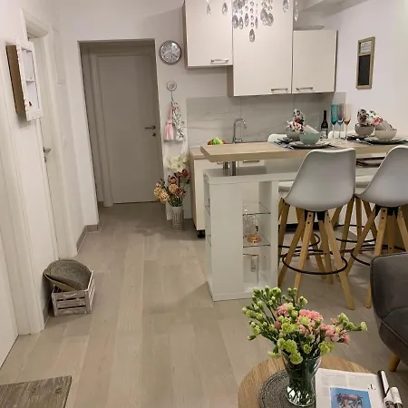 Onavi Apartment