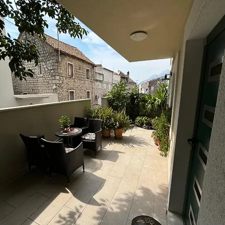 Onavi アパート *