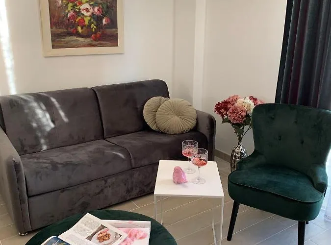 Onavi Μακάρσκα