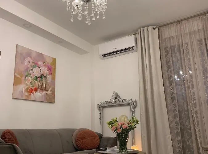 Onavi * Μακάρσκα